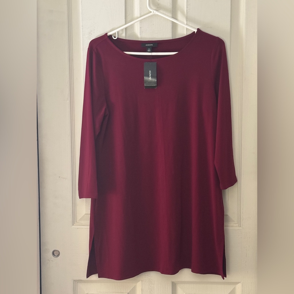 Berry Tunic Top - Medium